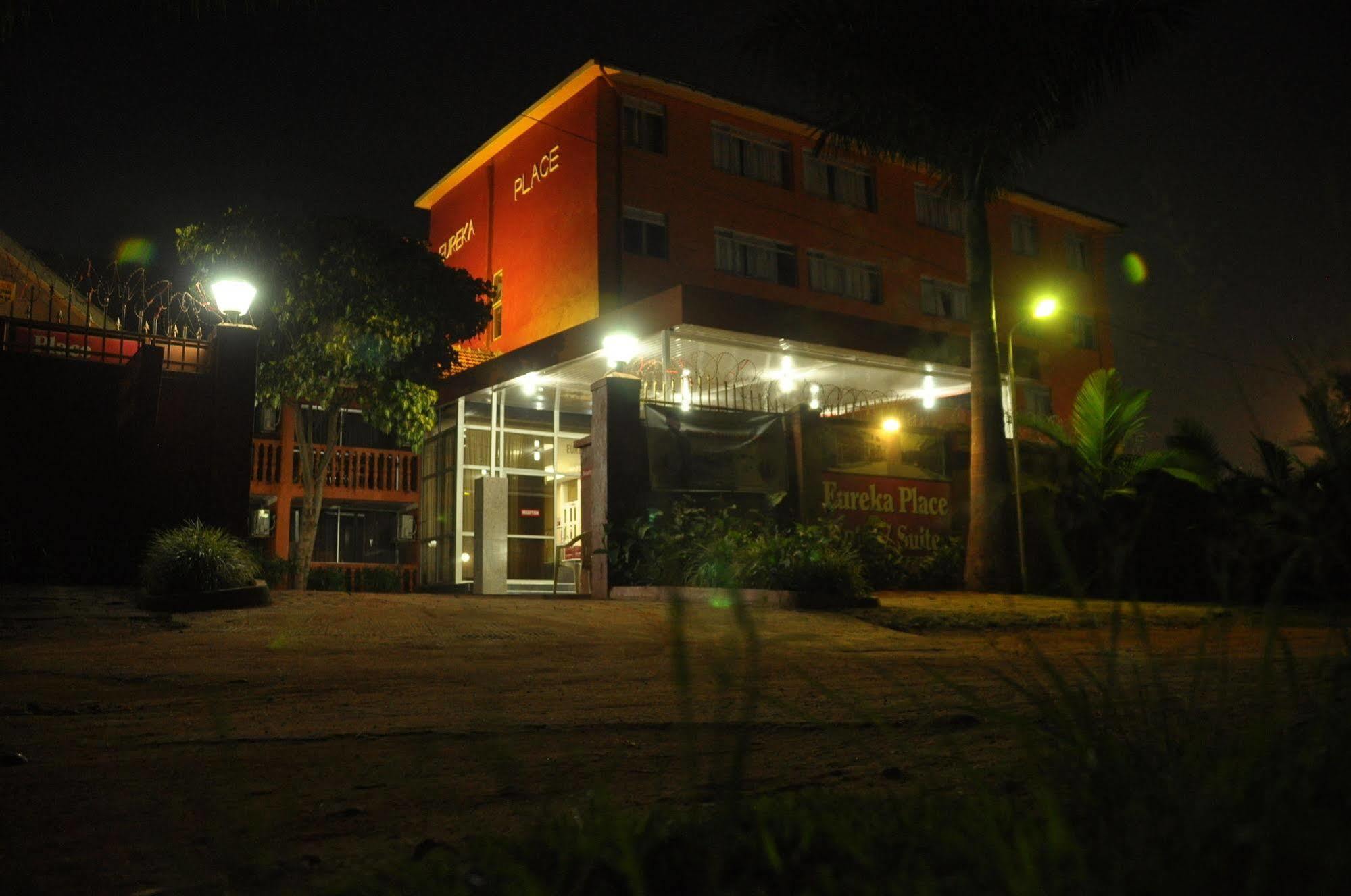 Eureka Place Hotel Kampala Exterior photo